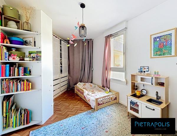 T3 de 71m² avec balcon situé au 23 Rue de l'effort Lyon 7