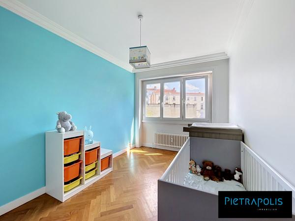 Avenue Félix Faure-Ecole JM Chavant- T4 de 107 m2- Balcons-Pas de vis à vis