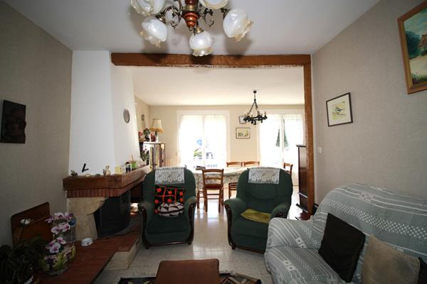 Maison TYPE Nantaise 5 pièces, 3chambres , sous sol total ,terrain 1000 m2 à vendre à TRIGNAC Certé