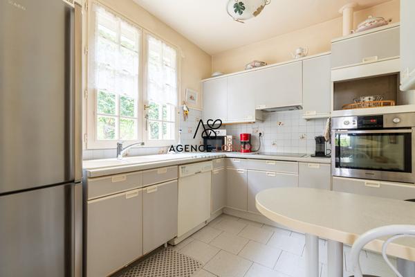Maison Chatou - 110 m² - 5 pièces Chatou Maison Chatou - 110 m² - 5 pièces Chatou