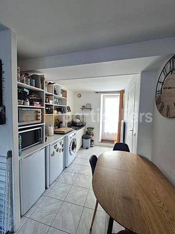 Vente
                Immeuble284 m² - 16 Pièces -
                    MEZIDON VALLEE D AUGE (14270)