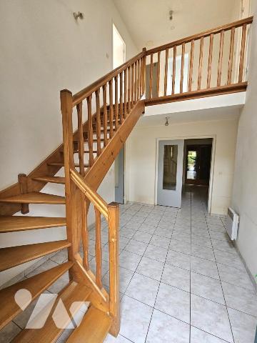 PAVILLON AVEC COMMODITÉS DE PLAIN-PIED ET  GARAGE