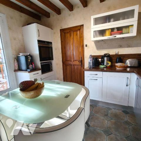 Maison à Vendre à Creney-près-Troyes - secteur ARGENTOLLES dans une Impasse au Calme avec Campa...