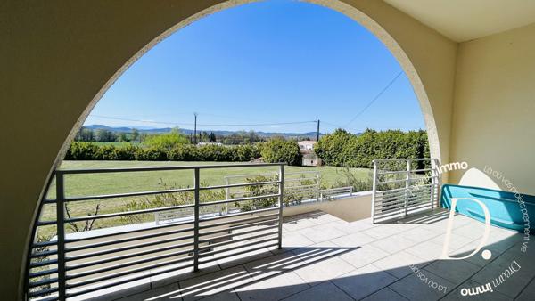 Maison avec Piscine et grand terrain constructible