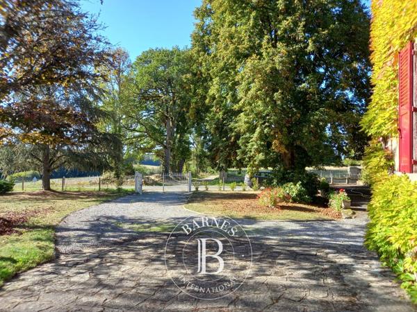 Aubusson, Fermette 10 Chambres -  256 m² à vendre