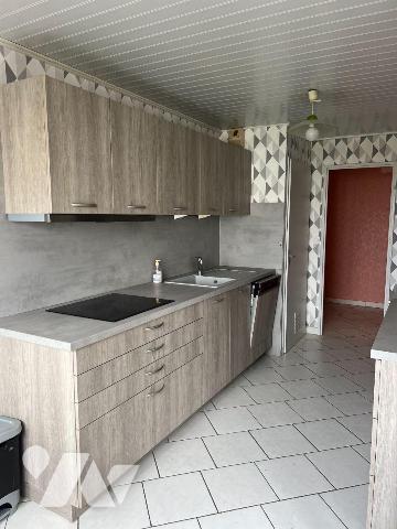 Appartement à Vendre à Troyes (10000) en Aube (10)

Cet appartement de 76 m² se compose de 3 ...