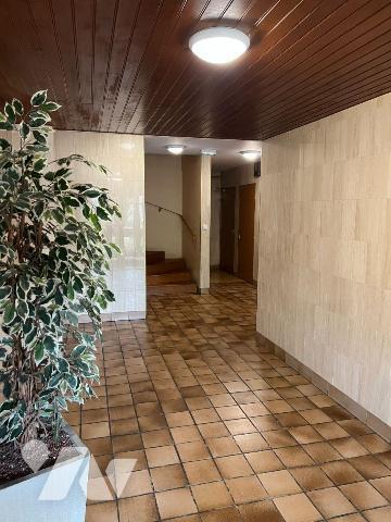 Appartement à Vendre à Troyes (10000) en Aube (10)

Cet appartement de 76 m² se compose de 3 ...