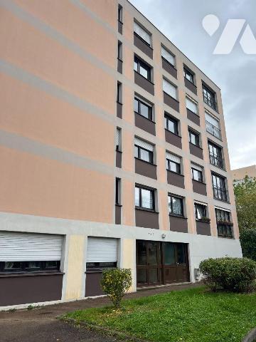 Appartement à Vendre à Troyes (10000) en Aube (10)

Cet appartement de 76 m² se compose de 3 ...