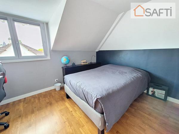 Maison familiale rénovée avec goût à 3 min du RER.