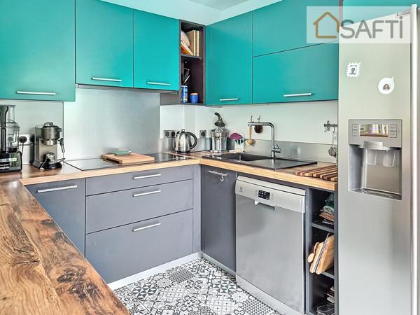 Maison familiale rénovée avec goût à 3 min du RER.