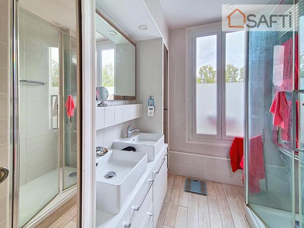 Maison familiale rénovée avec goût à 3 min du RER.