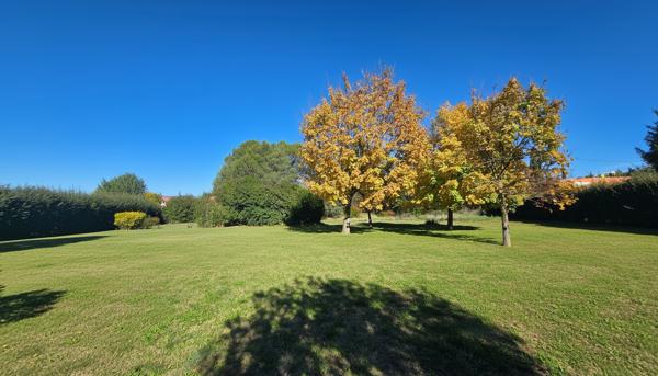 Terrain Vernegues 1281 m2