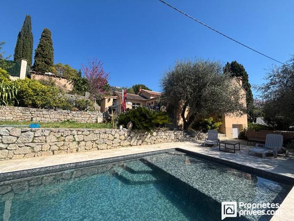 Maison individuelle avec piscine et dépendances - à pied du village de Peymeinade