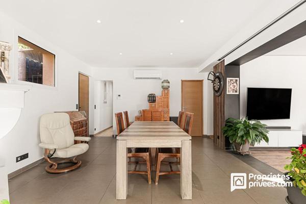 Maison individuelle avec piscine et dépendances - à pied du village de Peymeinade