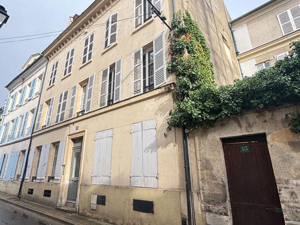 Appartement Pontoise 1 pièce(s) 35,20 m² (22,45 m² carrez) 110 000 € **  - Référence  11311