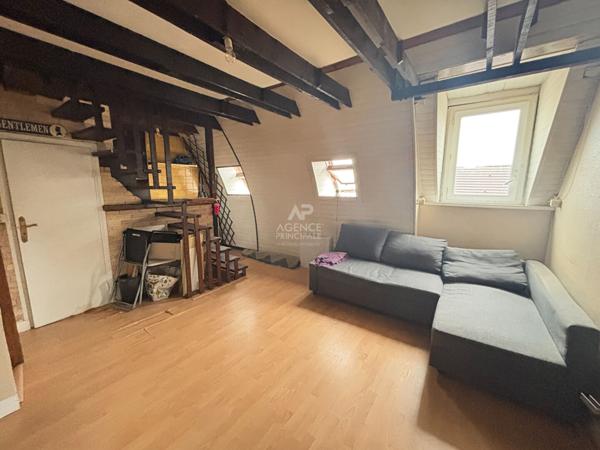 Appartement Pontoise 1 pièce(s) 35,20 m² (22,45 m² carrez) 110 000 € **  - Référence  11311