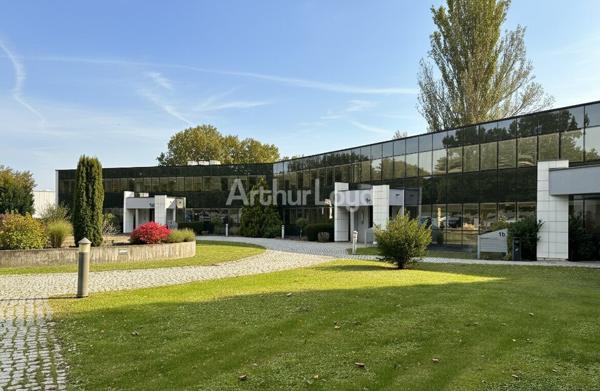 BUREAUX à LOUER de 199 m²