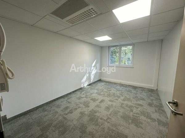 BUREAUX à LOUER de 199 m²