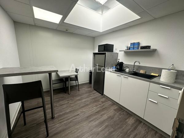 BUREAUX à LOUER de 199 m²