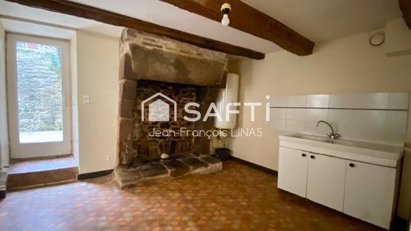 Immeuble avec 3 T2 et un jardin clos au cœur de St Goustan et à 350m du centre-ville