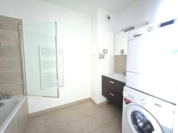 3P TRAVERSANT DANS IMMEUBLE 2017 PROCHE METRO 14