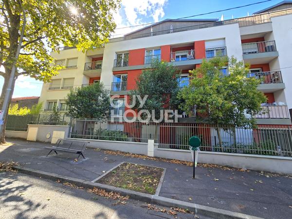 3P TRAVERSANT DANS IMMEUBLE 2017 PROCHE METRO 14