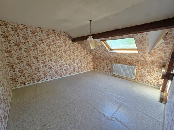 HIRSON (02) - 🏡 Vente maison avec 2 chambres 🛏️🛏️, grenier aménageable, terrasse et terrain ☘️
