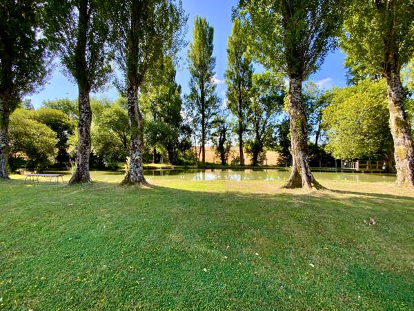 Belle demeure proche Mirambeau