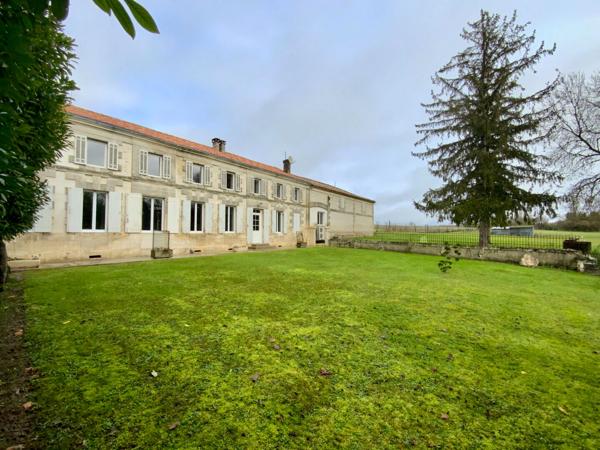 Belle demeure proche Mirambeau