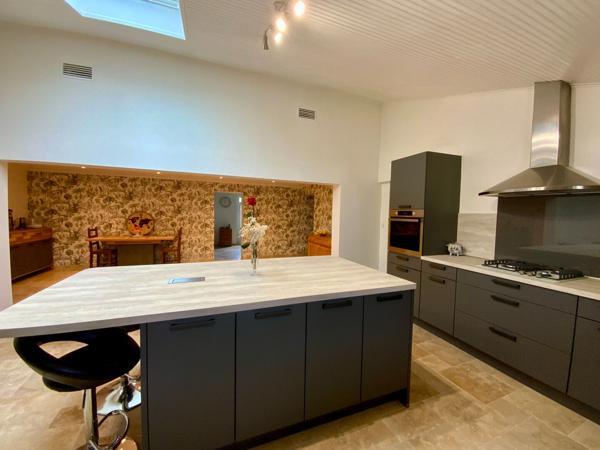 Belle demeure proche Mirambeau