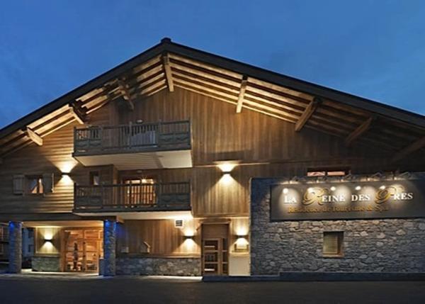 Haute Savoie (74), à vendre SAMOENS - Domaine skiable Grand Massif - Appartement T3 en résidence de tourisme