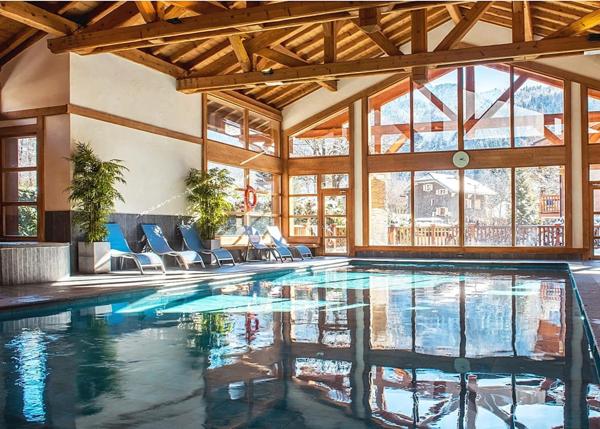 Haute Savoie (74), à vendre SAMOENS - Domaine skiable Grand Massif - Appartement T3 en résidence de tourisme