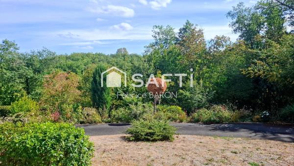 Vue imprenable sur la vallée + 4 312 m² de terrain + sous-sol de 107 m²