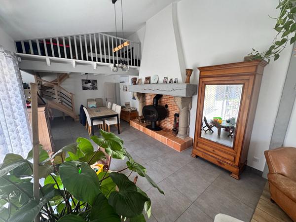 LA ROCHE SUR YON - 20 MIN DES SABLES D'OLONNE - SPACIEUSE MAISON DE FAMILLE , La roche sur yon LA ROCHE SUR YON - 20 MIN DES SABLES D'OLONNE - SPACIEUSE MAISON DE FAMILLE , La roche sur yon