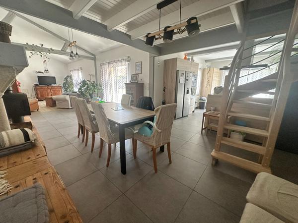 LA ROCHE SUR YON - 20 MIN DES SABLES D'OLONNE - SPACIEUSE MAISON DE FAMILLE , La roche sur yon LA ROCHE SUR YON - 20 MIN DES SABLES D'OLONNE - SPACIEUSE MAISON DE FAMILLE , La roche sur yon
