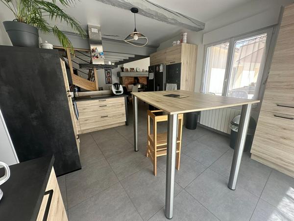 LA ROCHE SUR YON - 20 MIN DES SABLES D'OLONNE - SPACIEUSE MAISON DE FAMILLE , La roche sur yon LA ROCHE SUR YON - 20 MIN DES SABLES D'OLONNE - SPACIEUSE MAISON DE FAMILLE , La roche sur yon