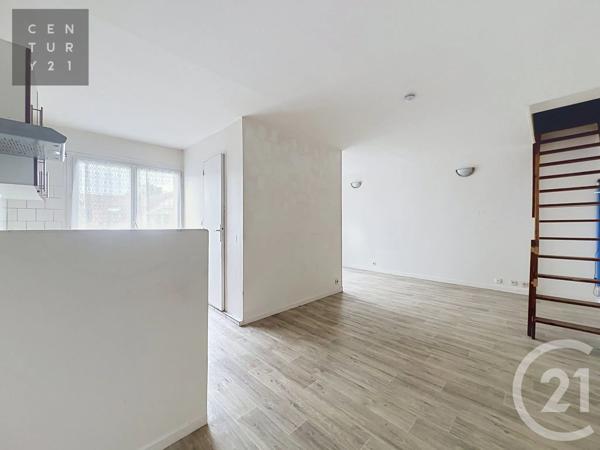 Appartement F4 à vendre  4 pièces - 48,26 m 2   TROYES  - 10