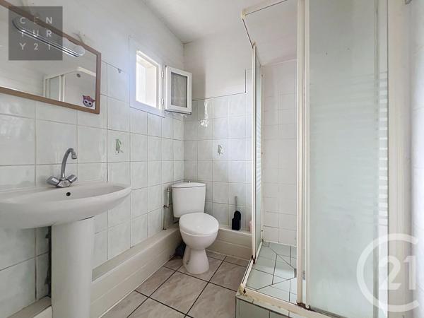 Appartement F4 à vendre  4 pièces - 48,26 m 2   TROYES  - 10