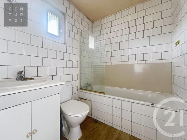 Appartement F4 à vendre  4 pièces - 48,26 m 2   TROYES  - 10