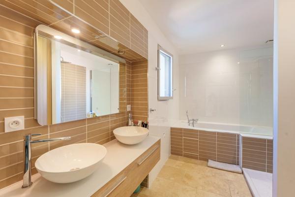Vente Villa de luxe Bouzigues 5 Pièces 167 m²