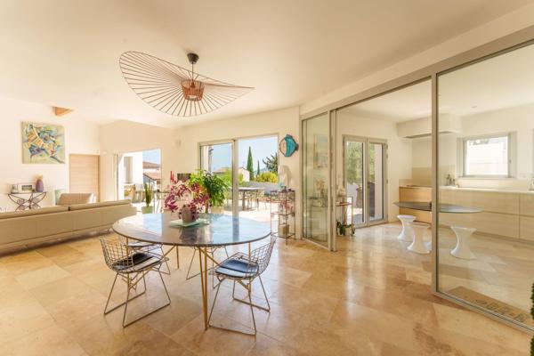 Vente Villa de luxe Bouzigues 5 Pièces 167 m²