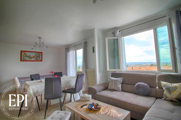 Investissement locatif idéal à Carcassonne T3 67 m² : un locataire fiable et un bien impeccable !
