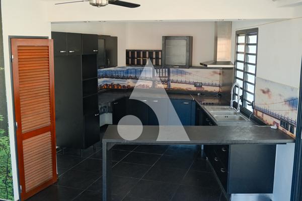 Appartement 4 pièces 136.59 m2