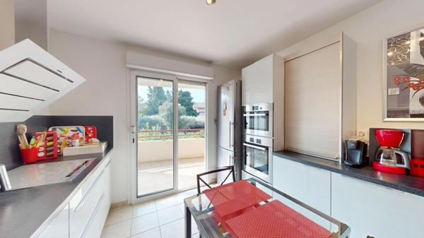 À vendre – Appartement T4 de standing à Hyères les Palmiers