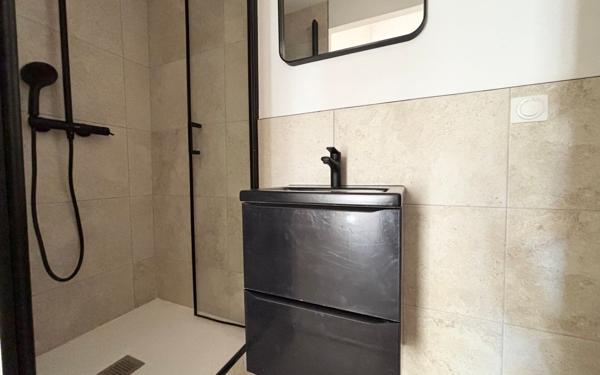 Maison à vendre    4 pièces • 65 m2 Peymeinade