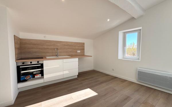Maison à vendre    4 pièces • 65 m2 Peymeinade