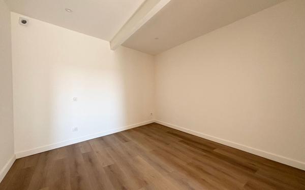 Maison à vendre    4 pièces • 65 m2 Peymeinade