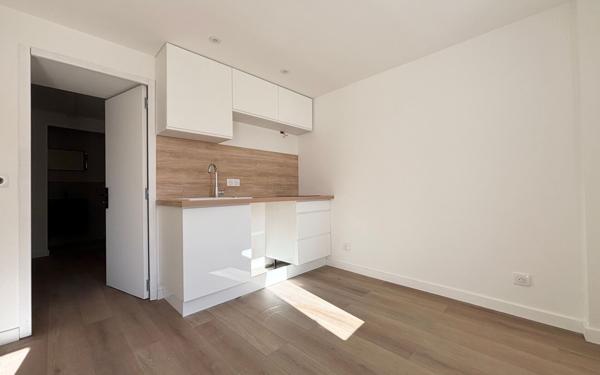 Maison à vendre    4 pièces • 65 m2 Peymeinade
