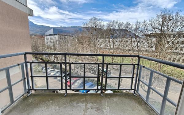 Appartement à vendre    1 pièce • 29,45 m2 Grenoble