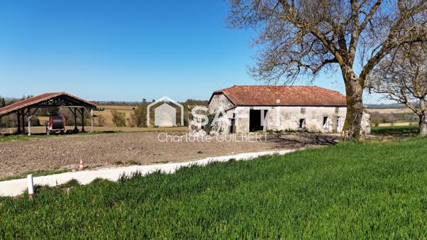 Bâtisse en Pierre à Rénover